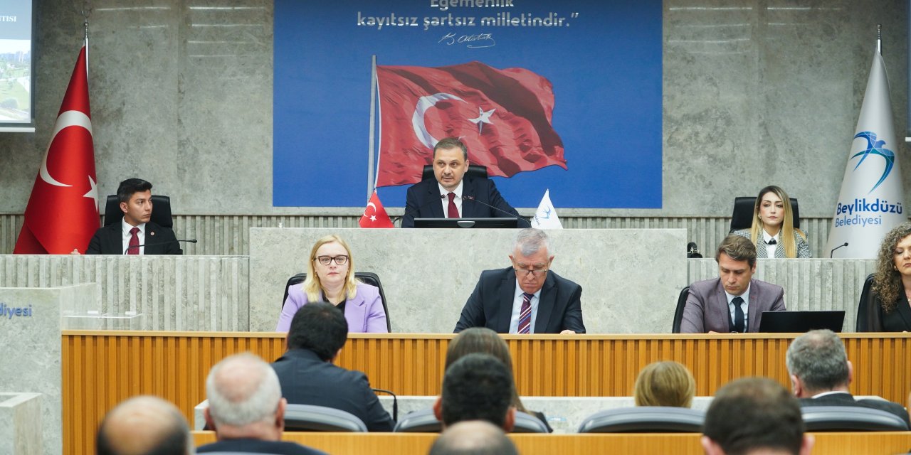 Çebi: “Başkanımız Silivri zindanlarında esaret altındadır”
