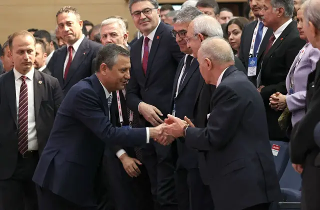 Kılıçdaroğlu'ndan Özel'e tebrik