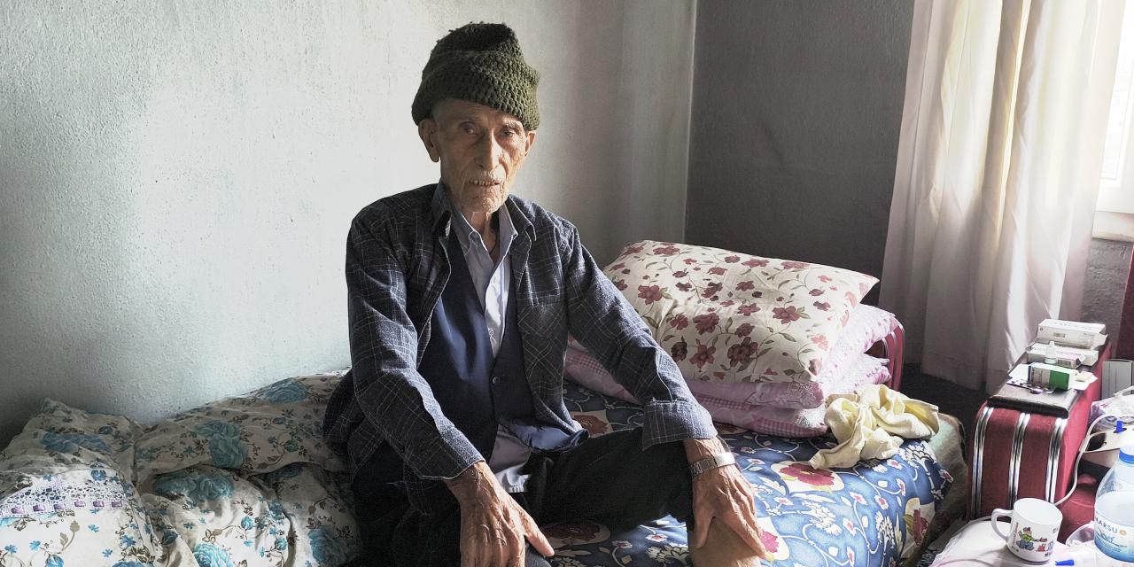 Bakıma muhtaç 91 yaşındaki Mehmet Bozdoğan: "Hastaneye gidecek param yok"