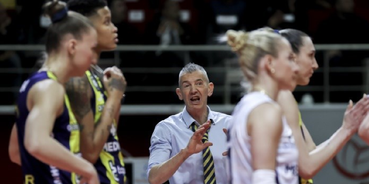 Fenerbahçe'de Galatasaray yenilgisi sonrası şok ayrılık!