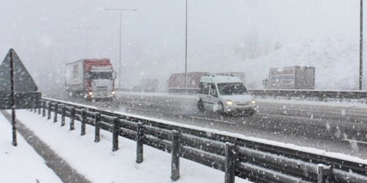 Tüm yurt beyaza büründü: Ankara’dan sonra şimdi de İstanbul