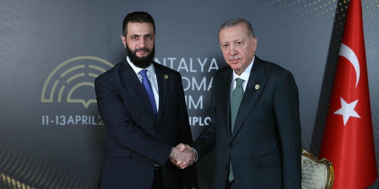 Türkiye-Suriye ilişkileri gündemde: Erdoğan, Şara ile bir araya geldi