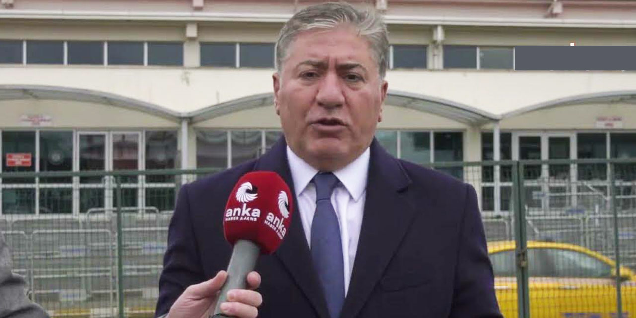 CHP’li Murat Emir’den sert tepki: 3 kişi yan yana gelecek diye ödü kopuyor