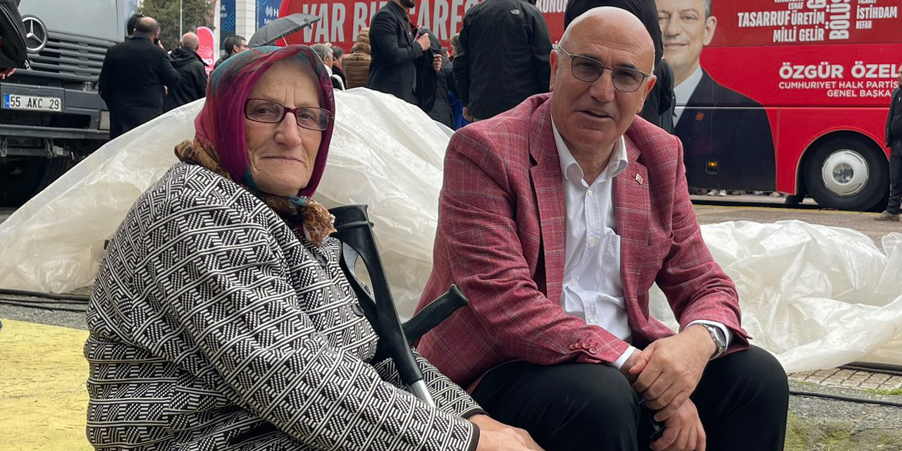 ‘Artvin’den, Samsun’a miting için gelen anne’