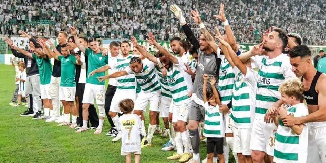 Bursaspor şampiyonluğunu ilan etti! 2. Lig'e adını yazdırdı