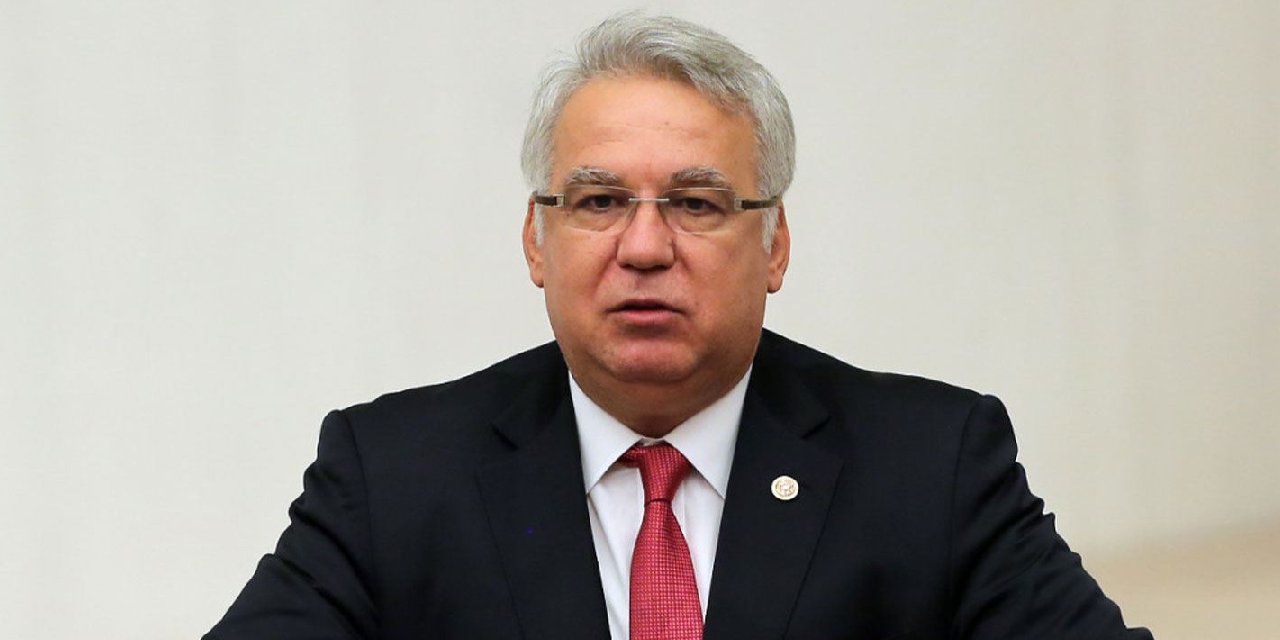 AKP'li eski vekil 'adaletsiz' düzene karşı eyleme başladı!