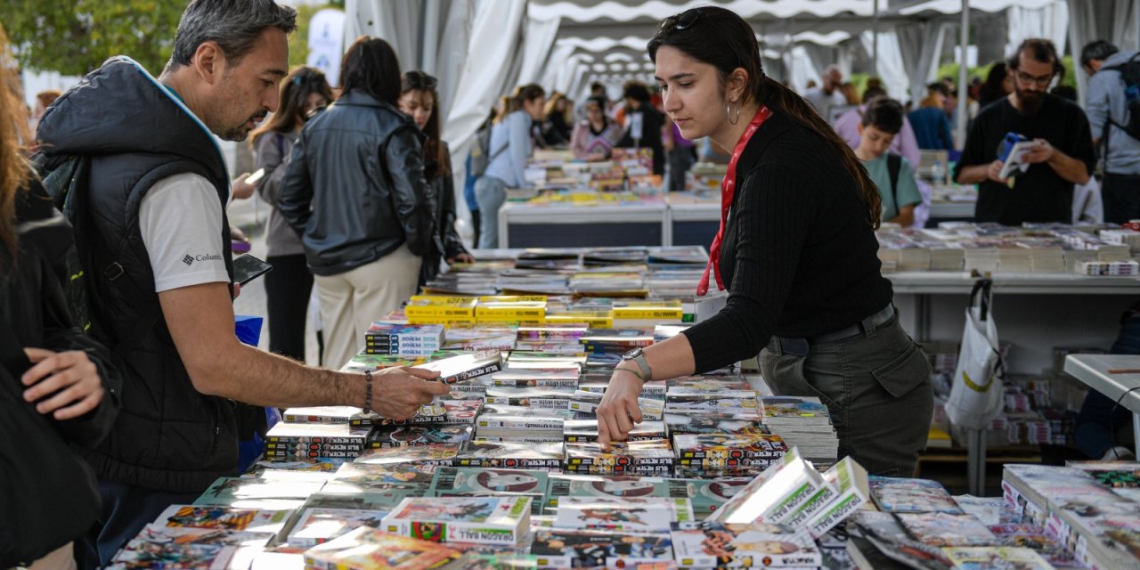 İzmir’de baharın habercisi: Kitap fuarı Kültürpark’ta başlıyor