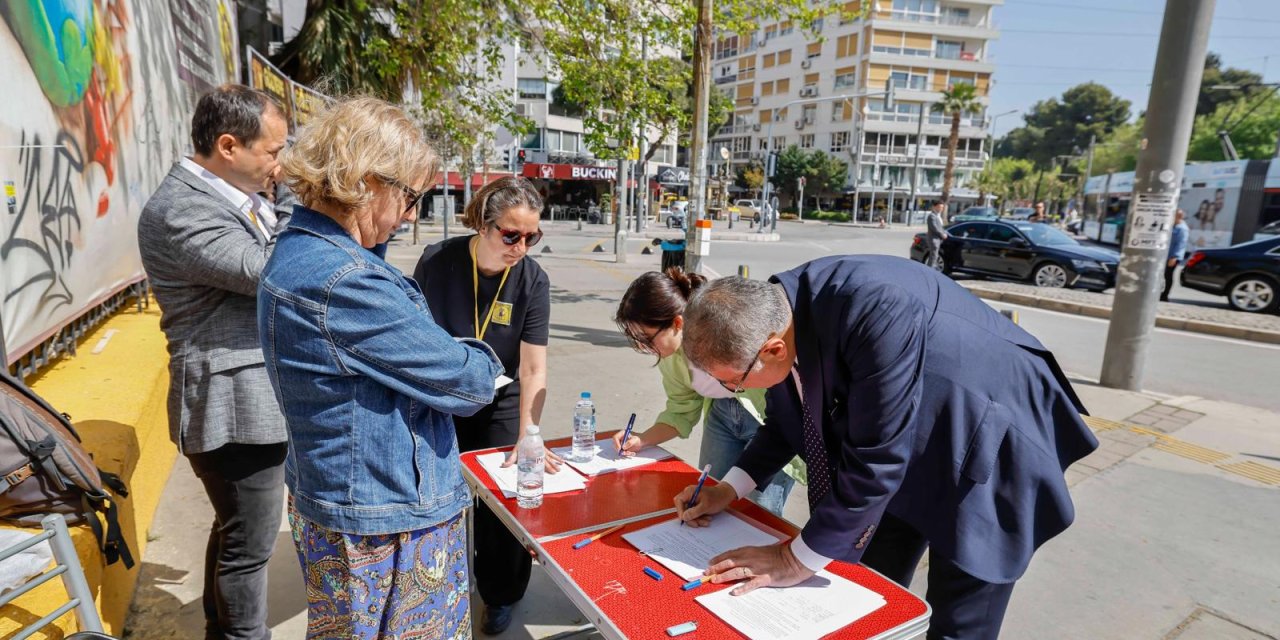 Cemil Tugay’dan Atatürk Lisesi’ne destek: “Bu yanlıştan dönülmeli”
