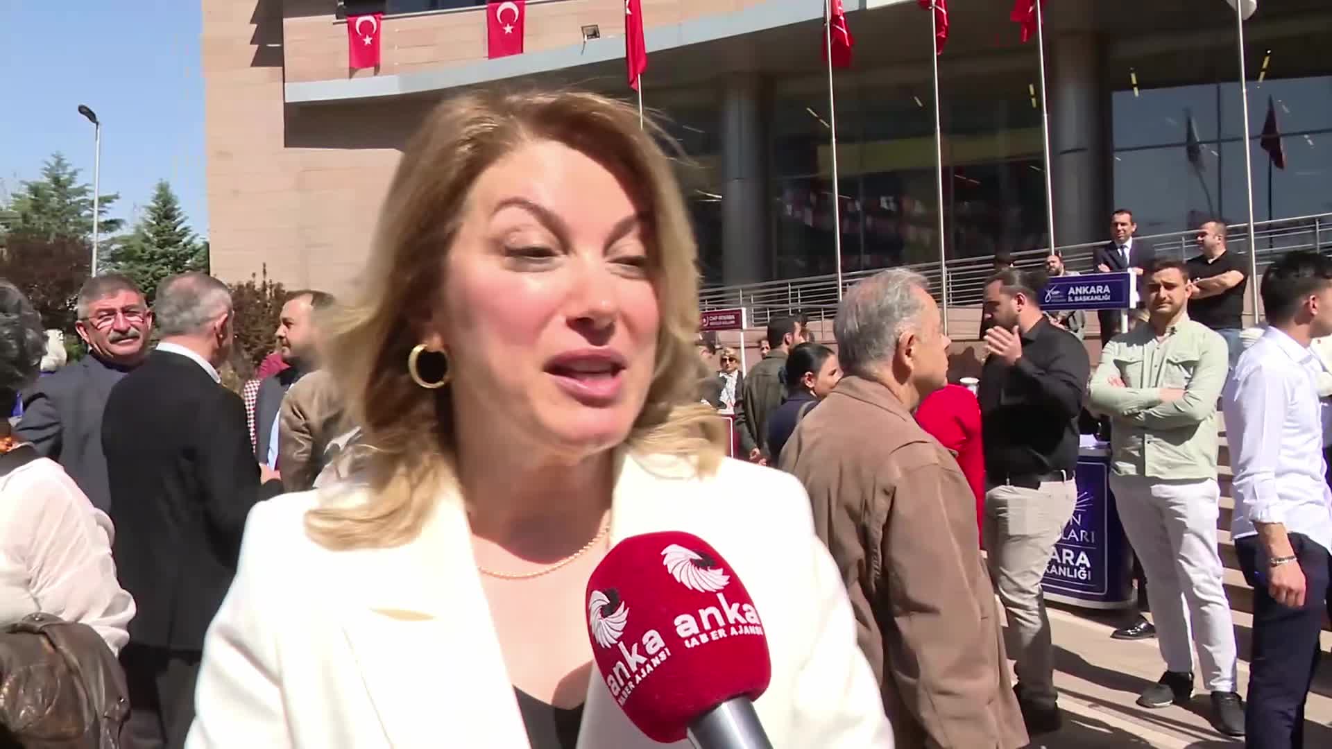 CHP Genel Merkezi’nde imza kampanyası… “Gelin kadın gücünü buradan gösterelim"