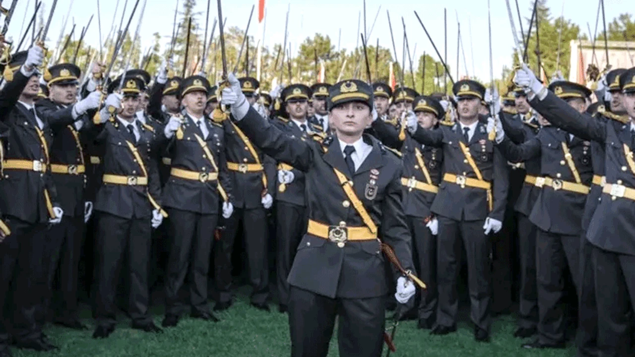 Subay andı krizi: Binbaşı Murat Ertürk, ihraç kararına karşı dava açtı