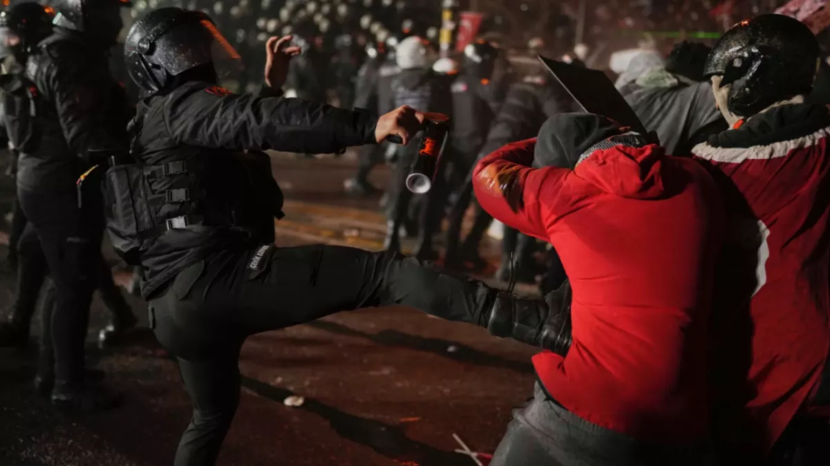 Saraçhane eylemlerinde gözaltına alınan gençlerin yargılaması sürüyor: "Hak, hukuk, adalet" sloganı suç sayıldı