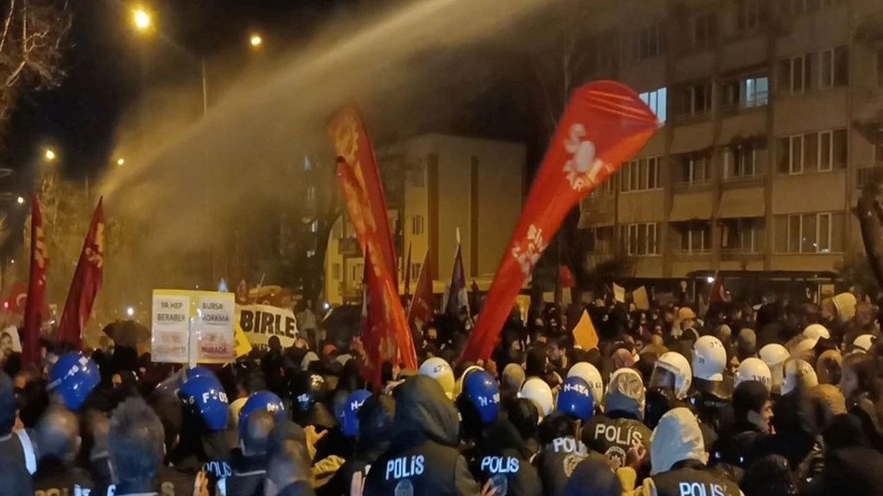 Protestocu gençlerden 4 kişi tahliye edildi: Bursa'da tutuklu kalmadı