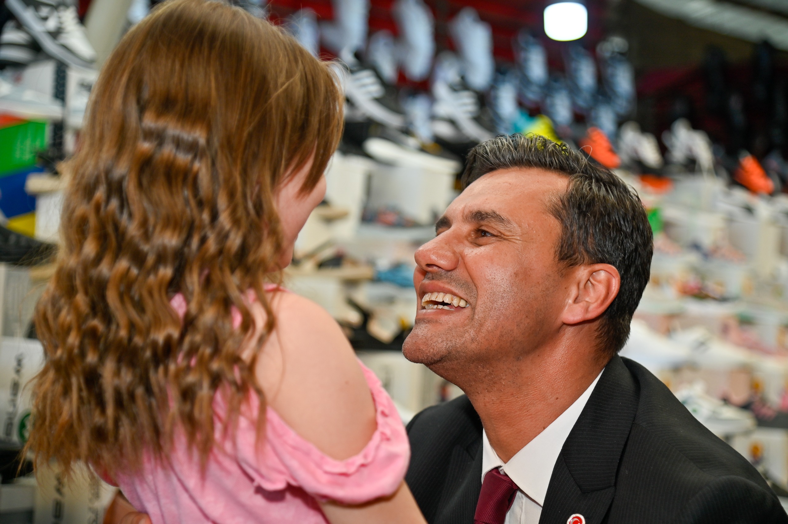 Başkan Zeyrek’ten 23 Nisan mesajı: “Çocuklarımıza barış ve güven dolu bir gelecek borçluyuz”