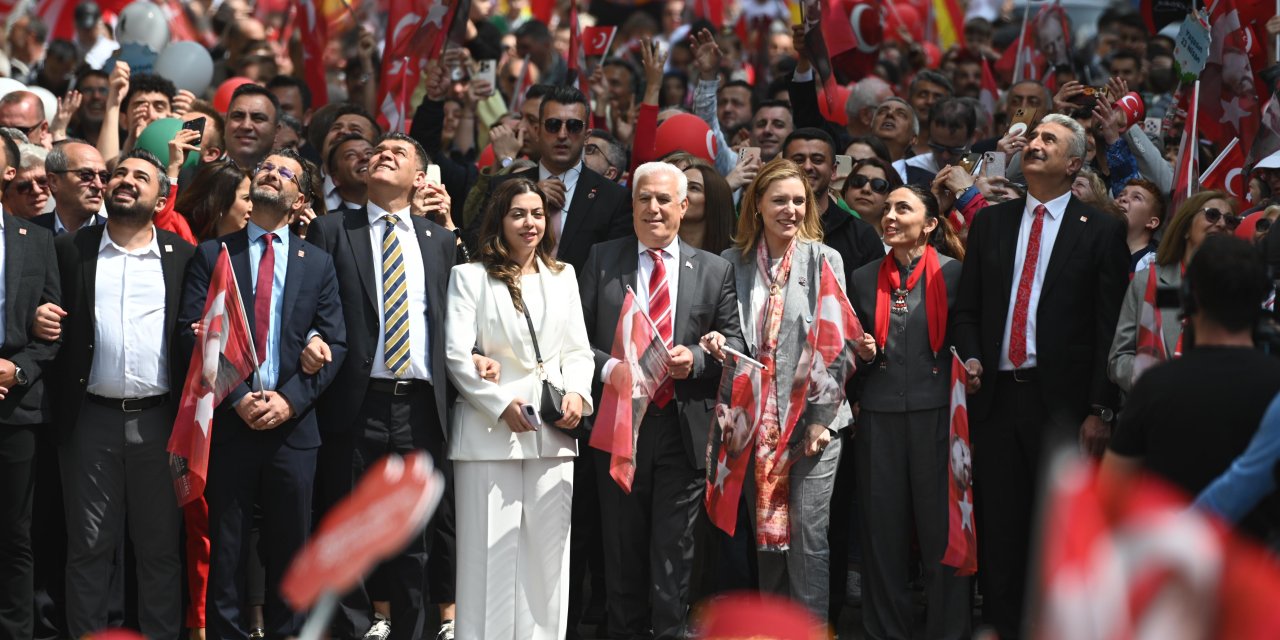 Bursa Büyükşehir’den 23 Nisan’a coşkulu kutlama