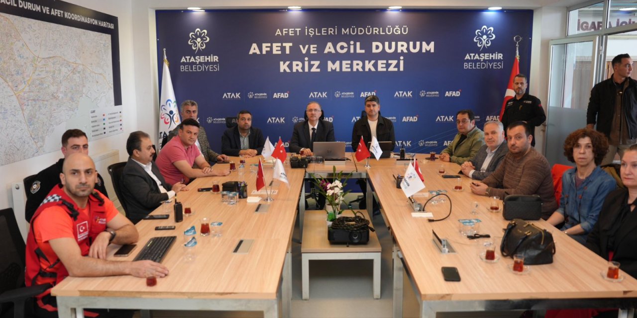 Ataşehir’de deprem sonrası kriz masası kuruldu, ekipler sahada