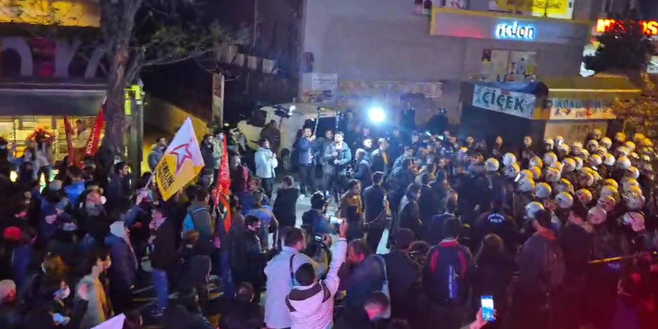 Ankara'da üniversitelilerin 'Gençlik ayakta' yürüyüşüne polis müdahalesi: Çok sayıda gözaltı var