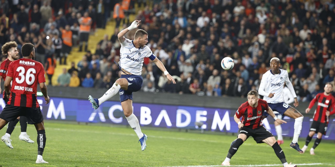 Fenerbahçe deplasmanda Gaziantep FK’yı 3-1 mağlup etti