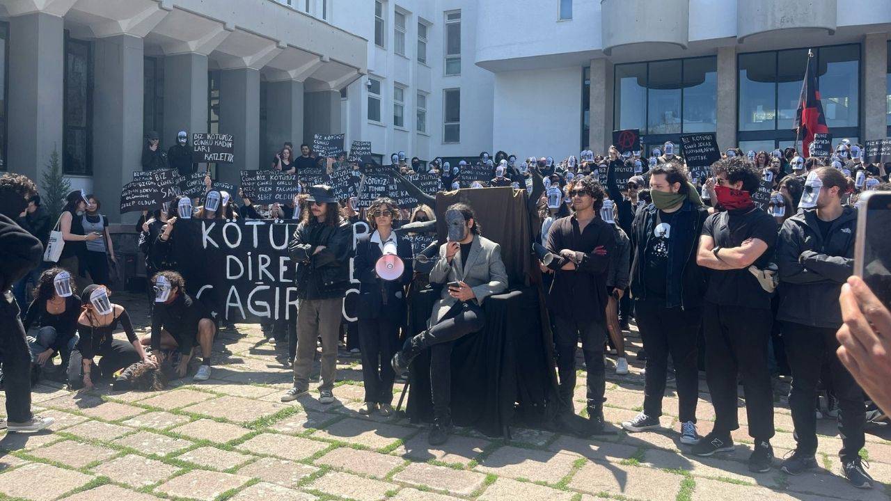 ODTÜ Öğrencilerinden 13 yıl sonra 'Kötüler Direnişe Çağırıyor' eylemi