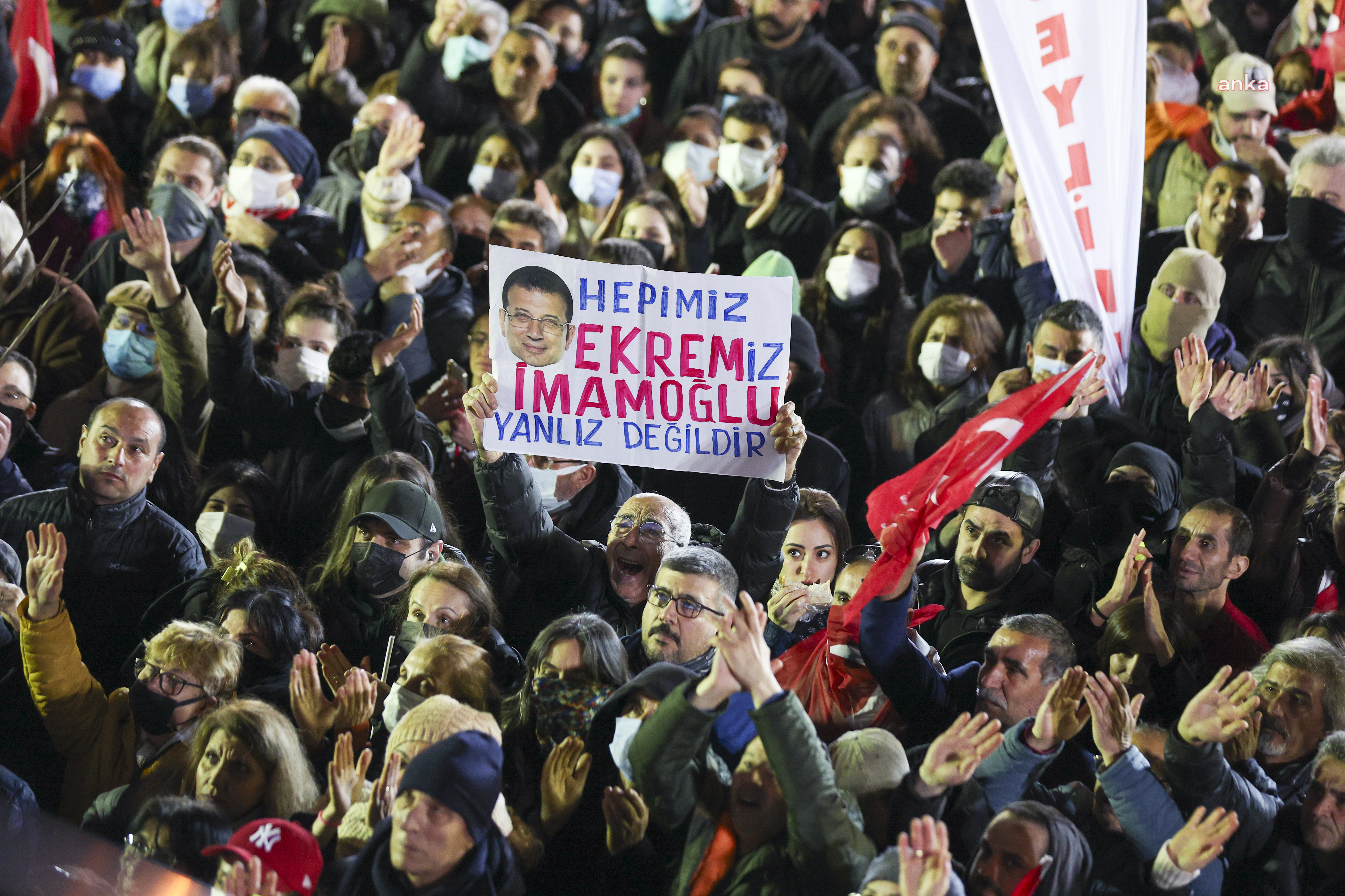 CHP’nin 50 bin 521 mahalle temsilcisi 15 Mayıs’ta sahaya inecek, İmamoğlu için imza toplayacak