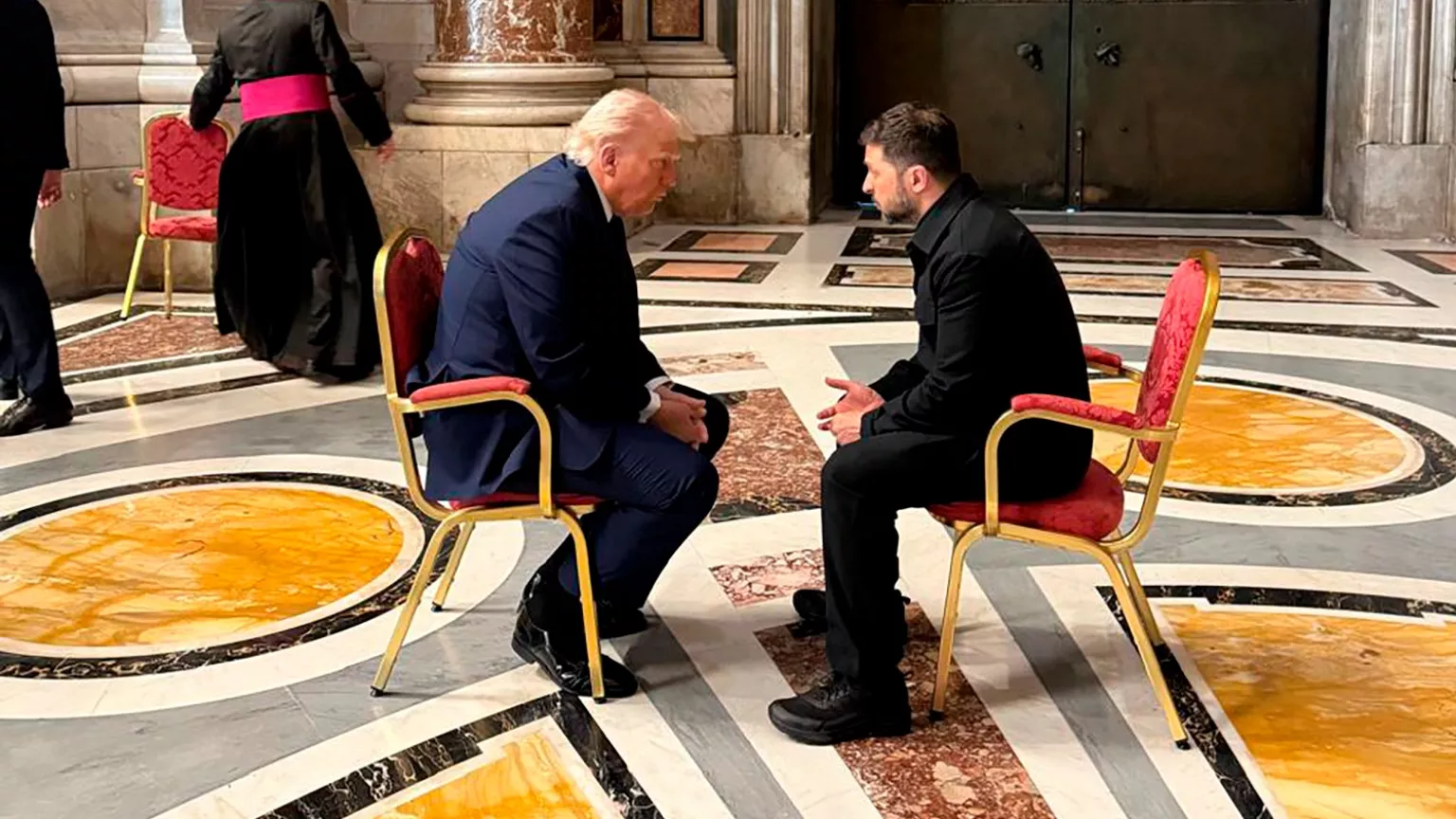 Trump muradına erdi: ABD, Ukrayna'nın nadir minerallerine ortak oldu