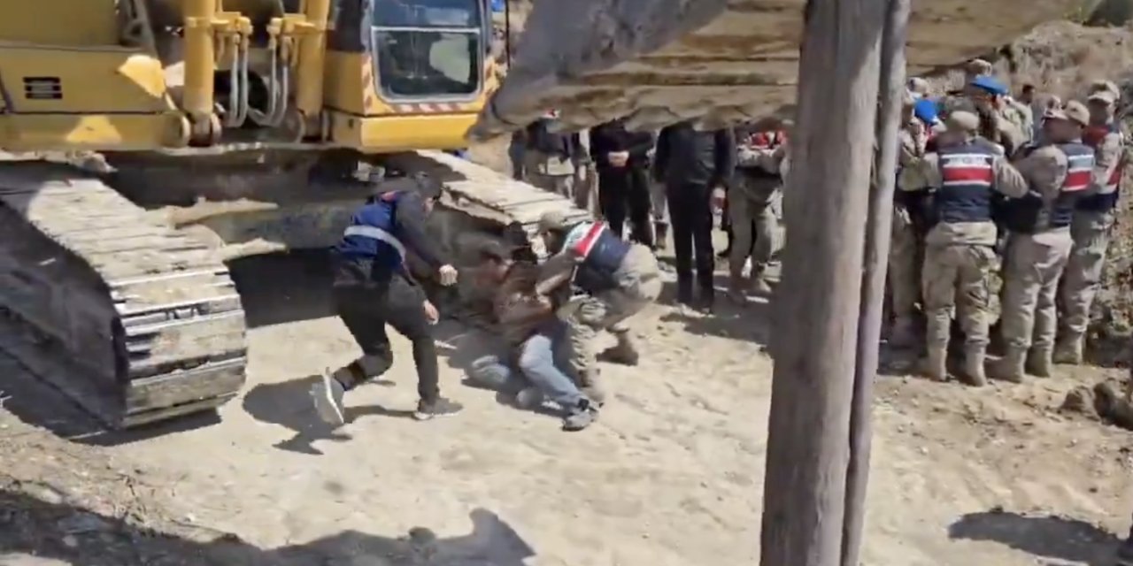 Samandağ'da kamulaştırılan araziye jandarma girdi: Mahalleli ters kelepçeyle gözaltına alındı