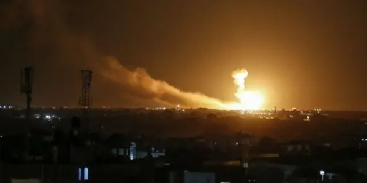 İsrail, Suriye'yi bombaladı! Şam'ın yakınlarına 10 ayrı hava saldırısı