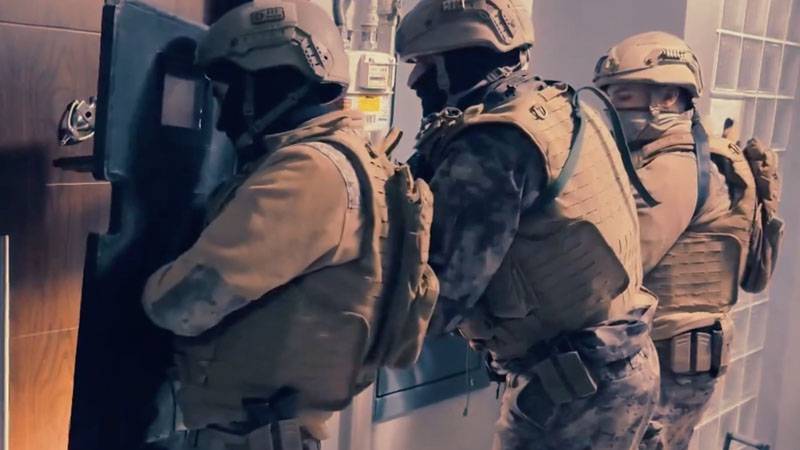 Yerlikaya duyurdu: 8 ilde 24 IŞİD'li gözaltına alındı