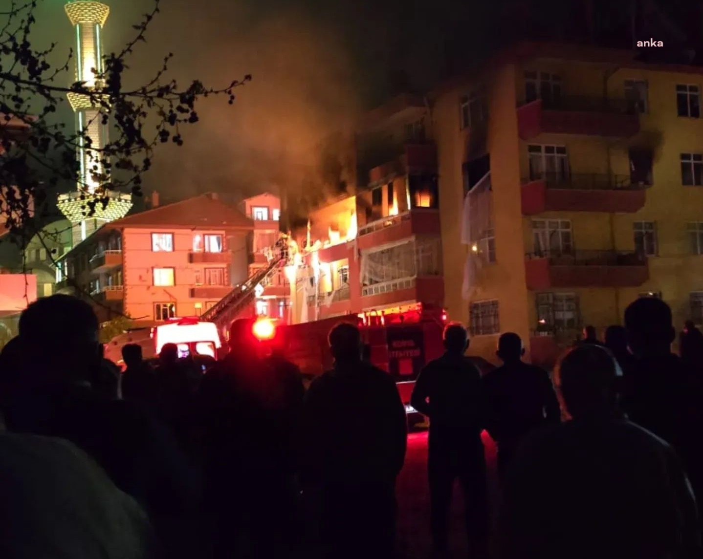 Konya'da doğalgaz patlaması: 1'i ağır 12 yaralı