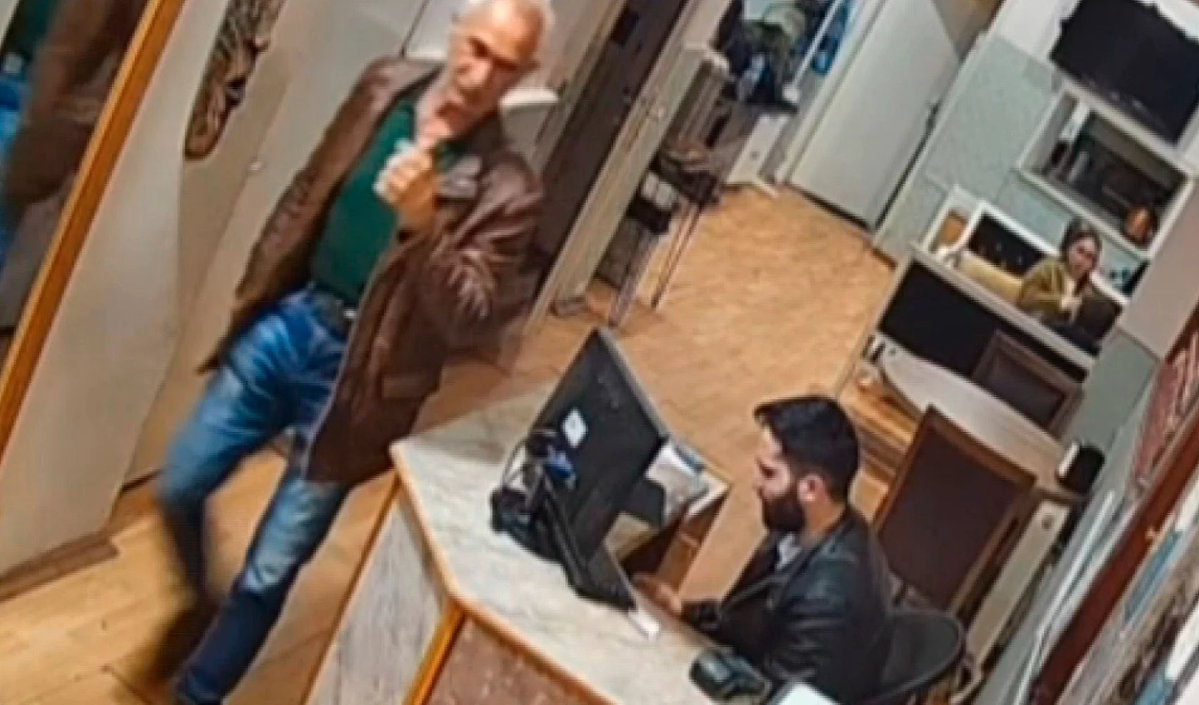 Özgür Özel’e saldırıyla ilgili yeni gelişme: Saldırganın kaldığı pansiyonun müdürü gözaltında
