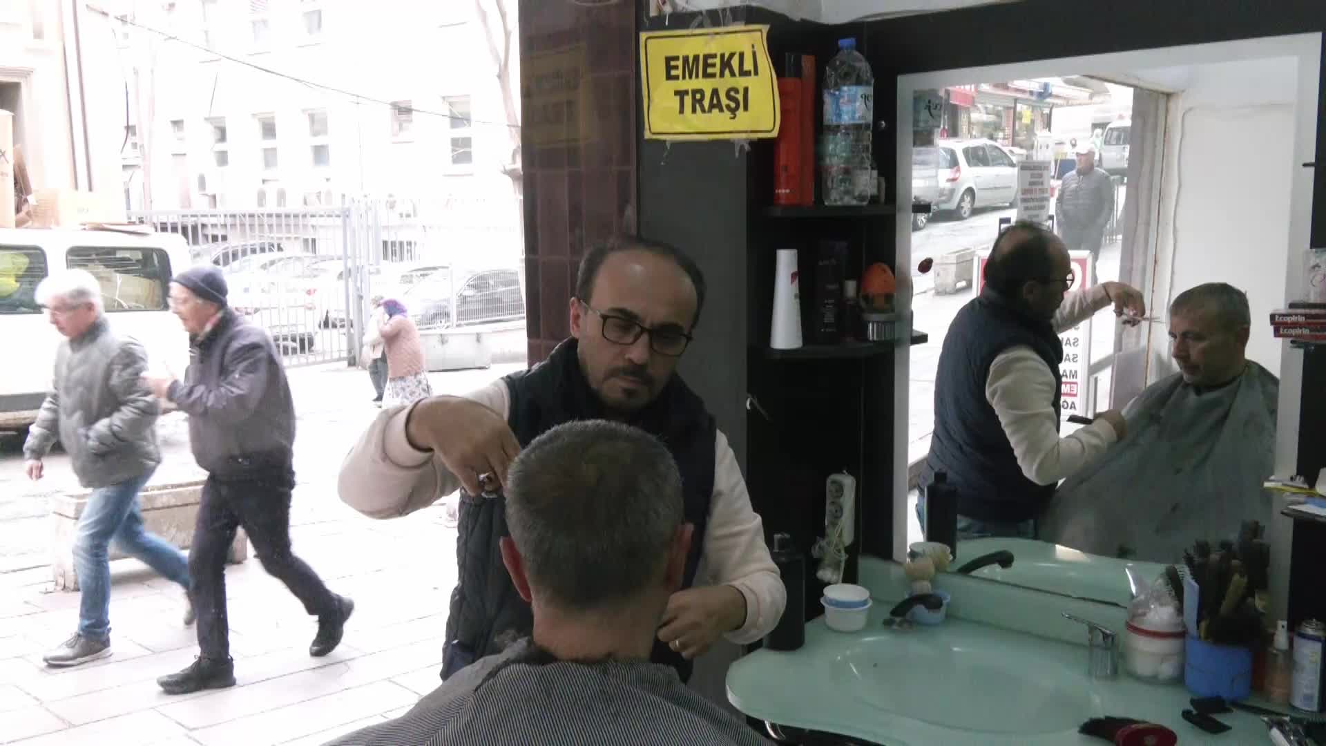 Ankara’da emeklilere tıraş indirimi