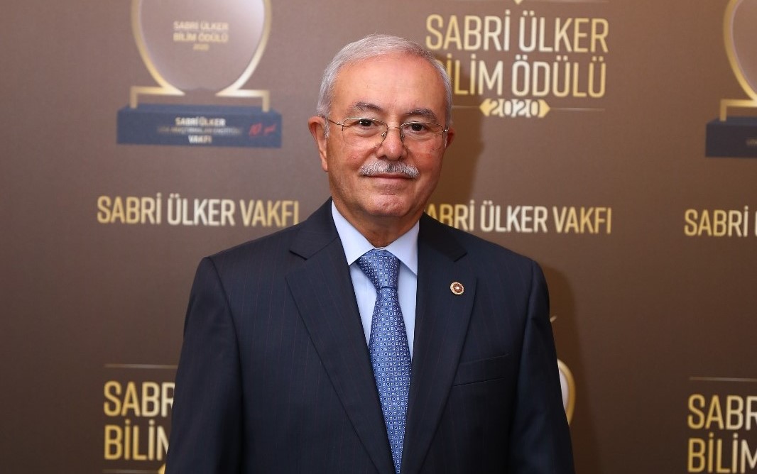 Sabri Ülker Vakfı'ndan, hekimlerin ardından eczacılar için “Beslenme ve Beslenme İletişimi” programı