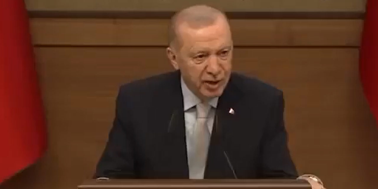 Erdoğan medya ödülleri töreninde konuştu: Sokak röportajı adı altında sokaklarda terör estiriyorlar