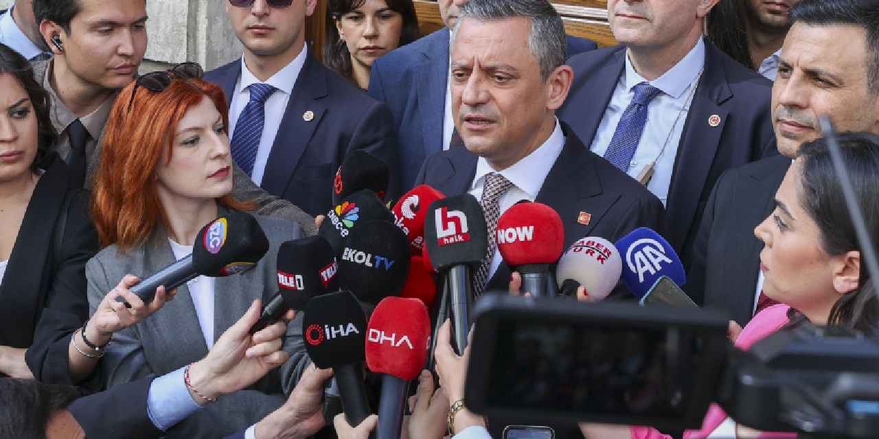 Özgür Özel, TÜSİAD'ın ardından İstanbul Sanayi Odası'nı ziyaret etti
