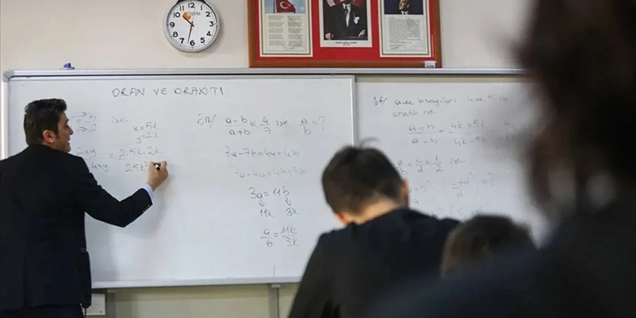 15 bin sözleşmeli öğretmen atamasında yeni gelişme: MEB, mülakata girecek adayları açıkladı