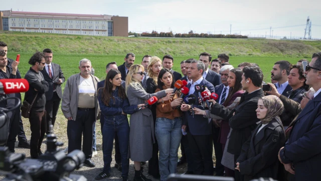 X hesabı engellendikten sonra: CHP Genel Başkanı Özgür Özel'den İmamoğlu'na ziyaret