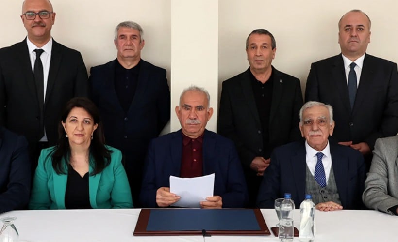 Öcalan’dan “Yeni Paradigma” İçin 450 Sayfalık Kitap