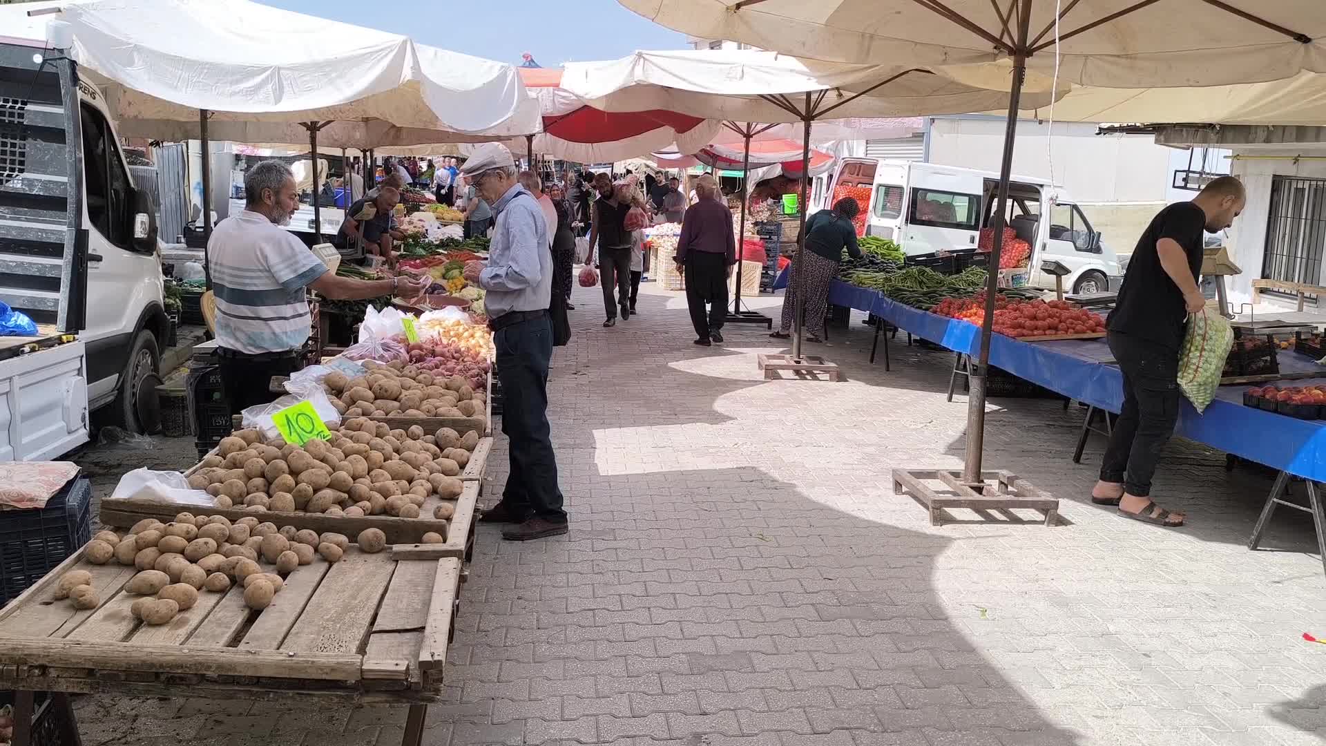 Emekli vatandaş: "Nektarinin tanesi 18 TL bir tane nektarin yiyemiyorum"