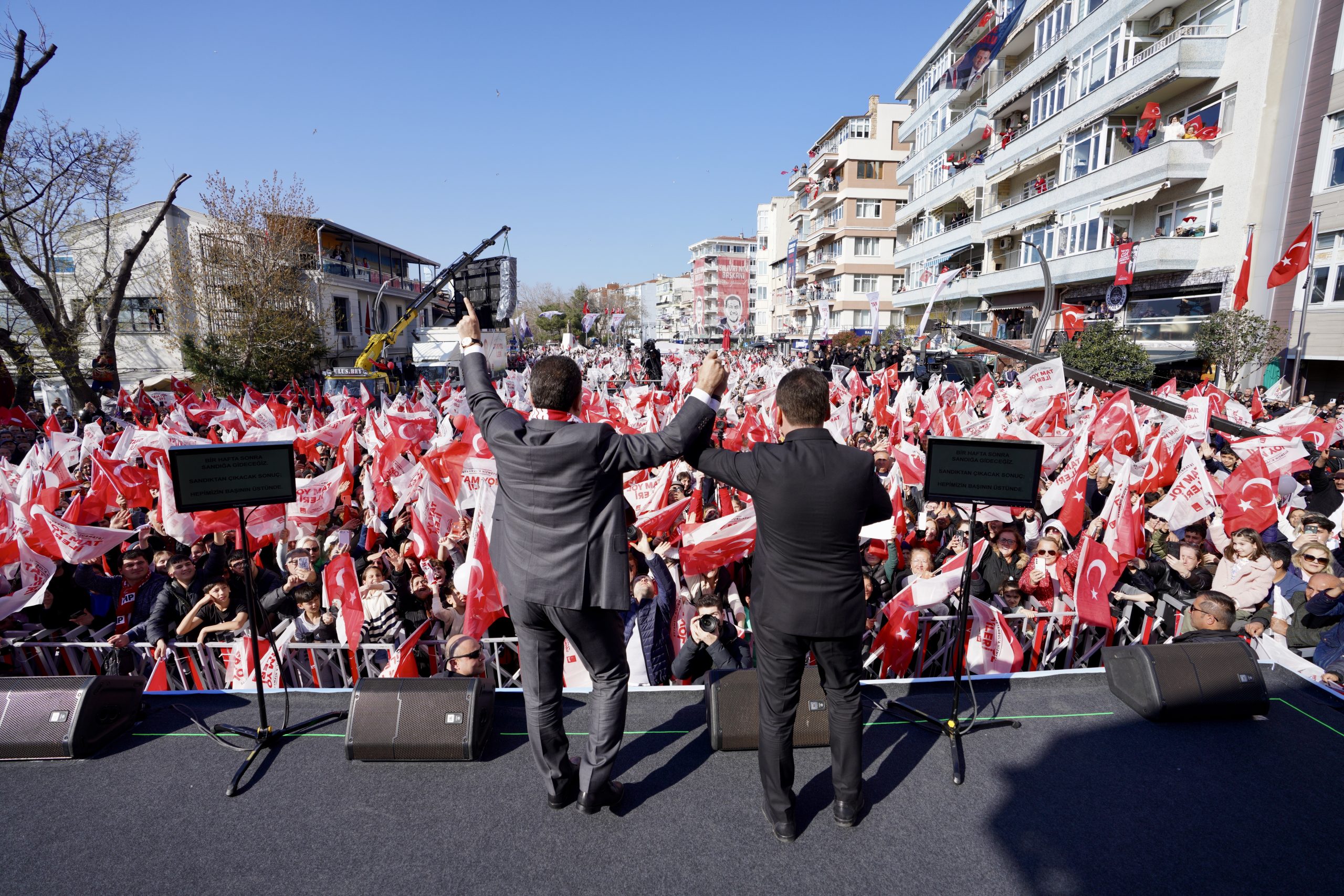 İmamoğlu'ndan '17 bakan' çıkışı: Hepiniz gelin, önemli değil