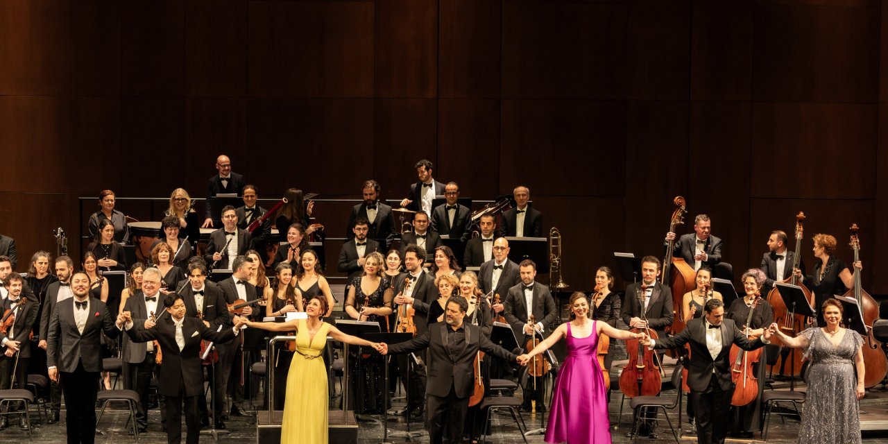 İstanbul Opera Festivali Leyla Gencer’e adanan gala ile başladı