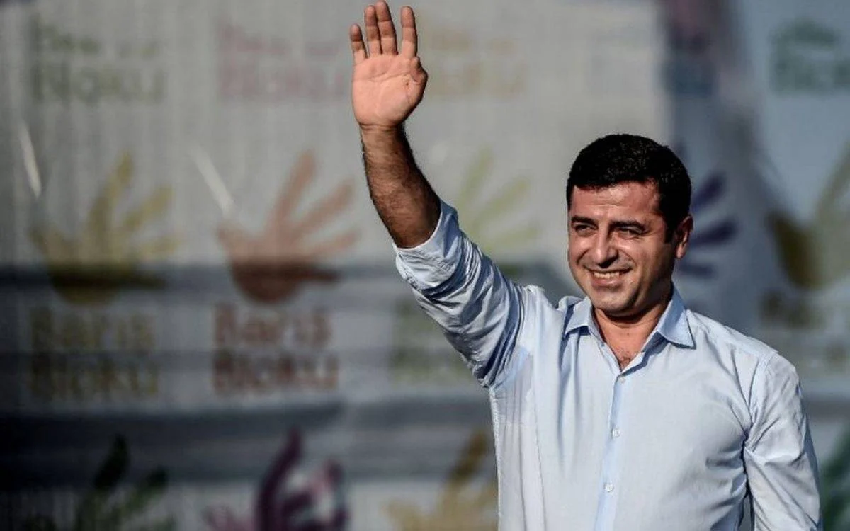 PKK kendini feshetti: Demirtaş, Erdoğan, Bahçeli ve Özel'e teşekkür etti