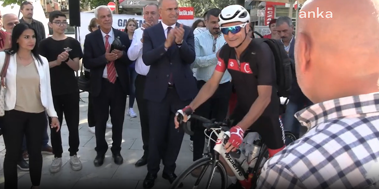 İzmir'de İmamoğlu için yazılan mektuplar bisikletle yola çıktı