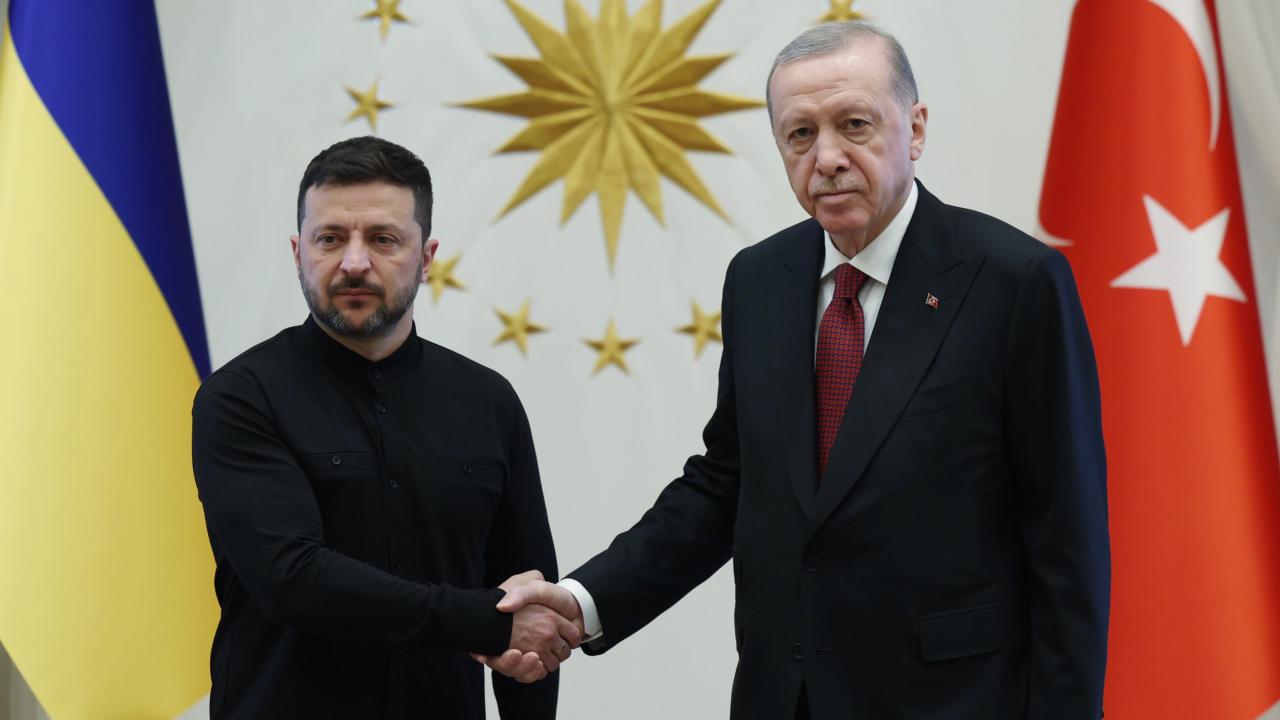 Zelenski Ankara'da: Putin ateşkesten yana değil