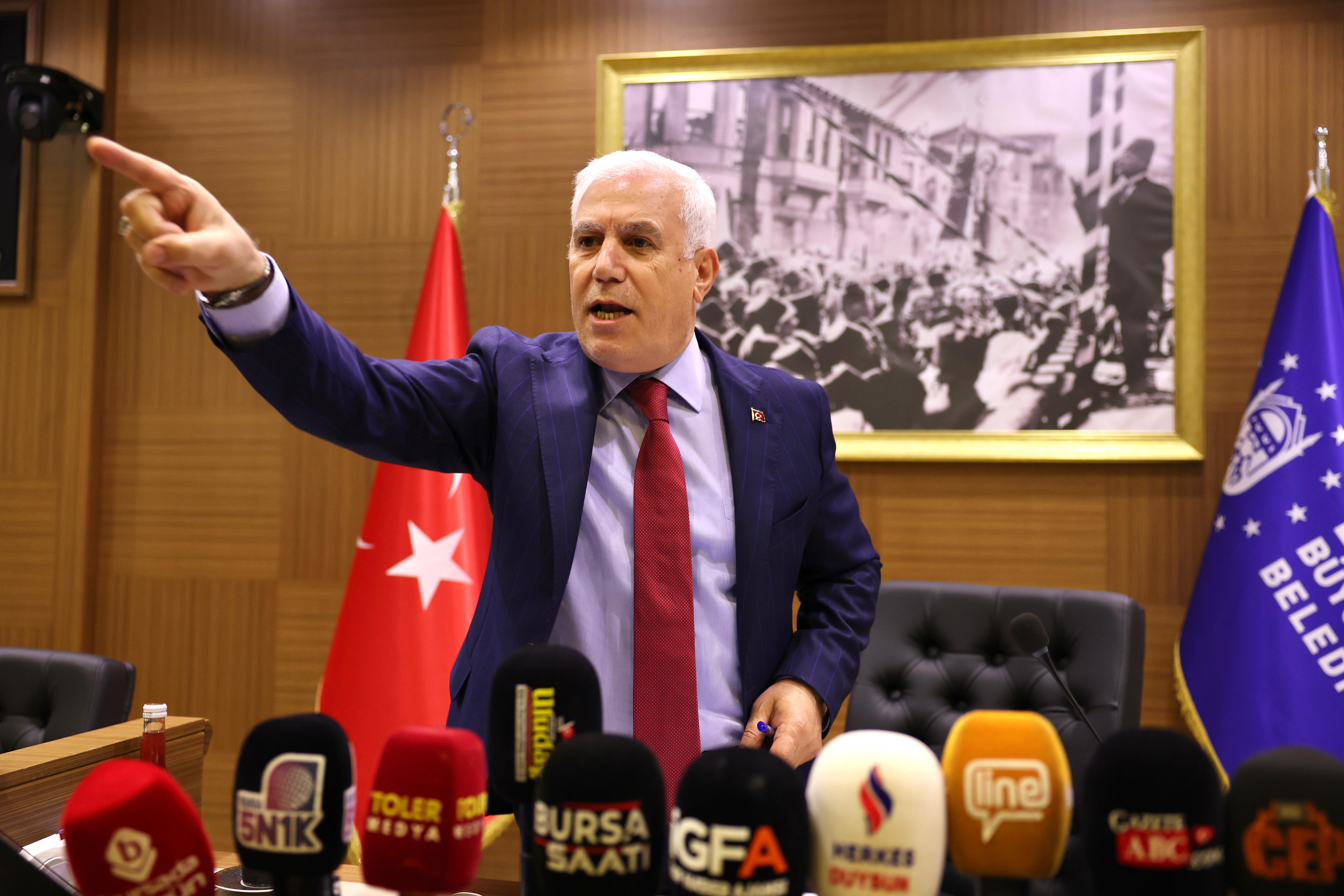 Bozbey’den Meclis’teki saldırıya sert tepki: “Bu vandallıktır”