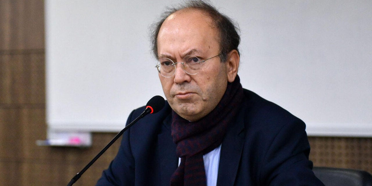 Yeni Şafak yazarından tepki çeken sözler: ‘Tayt giyen zihniyeti bozuk öğretmenleri MEB neden atar’