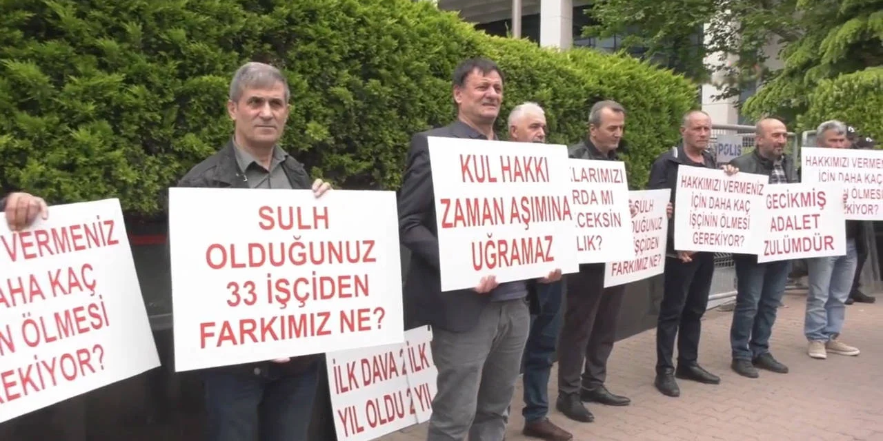 Eğrek’in iş arkadaşları Çalık Holding'in önünde eylem yaptı: 'Bizi de mi öldüreceksiniz?'