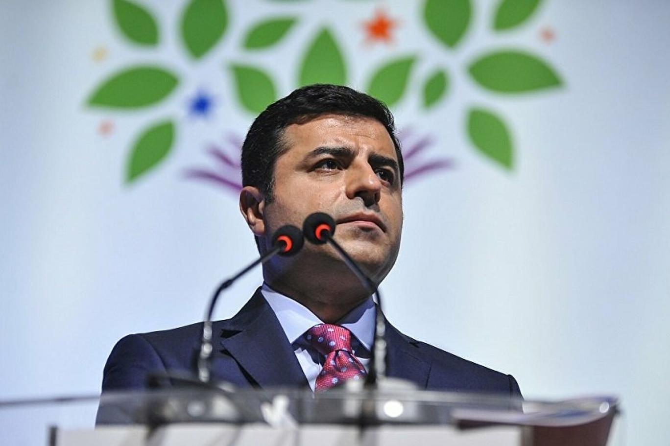 Gerekçesiz cezaevinde kalmak: Demirtaş’a 42 yıl hapis verildi, 1 yıldır gerekçesi yok