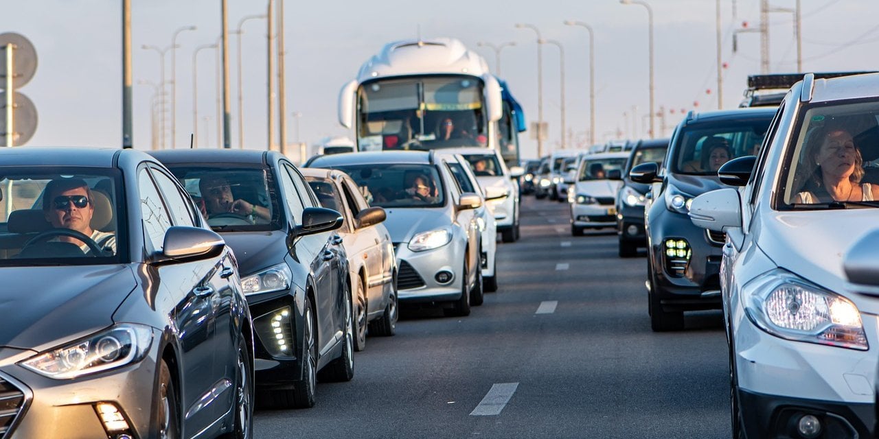 Sürücüleri sevindiren haber! Trafikte yeni dönem, hepsi tek tek kaldırılıyor