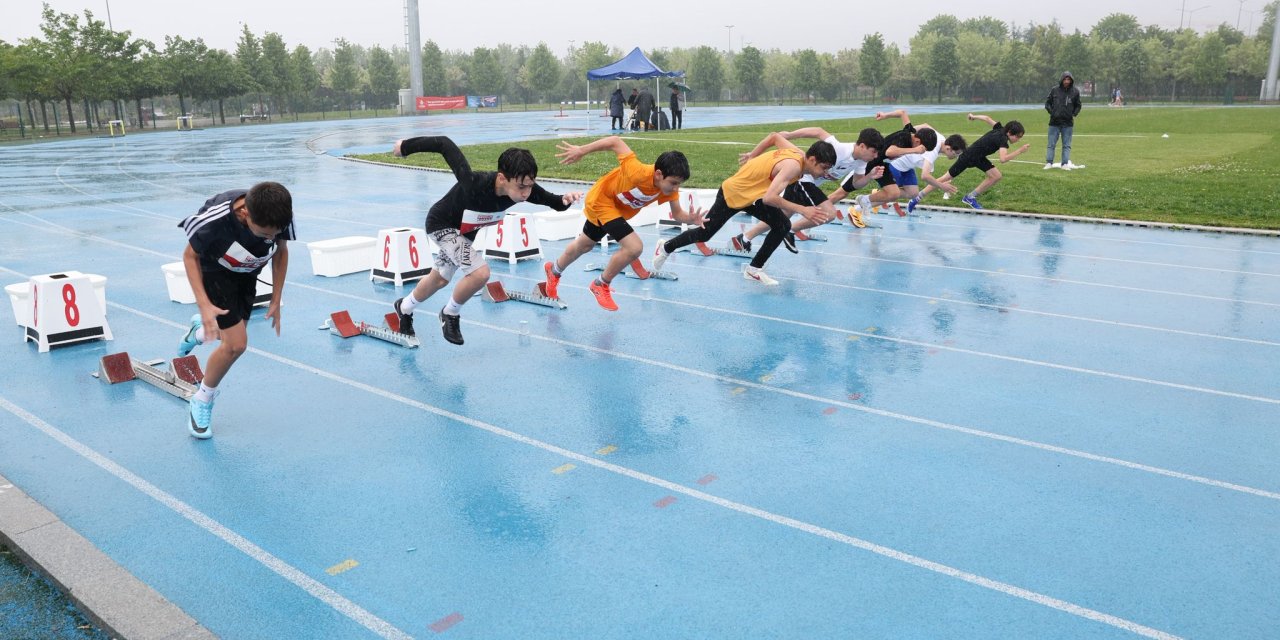 19 Mayıs coşkusu piste yansıdı: Gençlik Kupası’nda 300 sporcu yarıştı