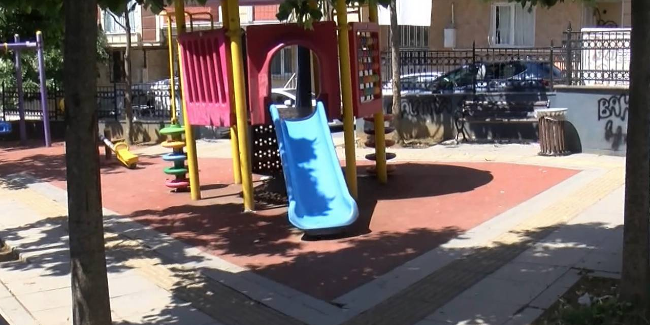 Maskeli saldırgan çocuk parkında dehşet saçtı: 1 ölü, 3 yaralı