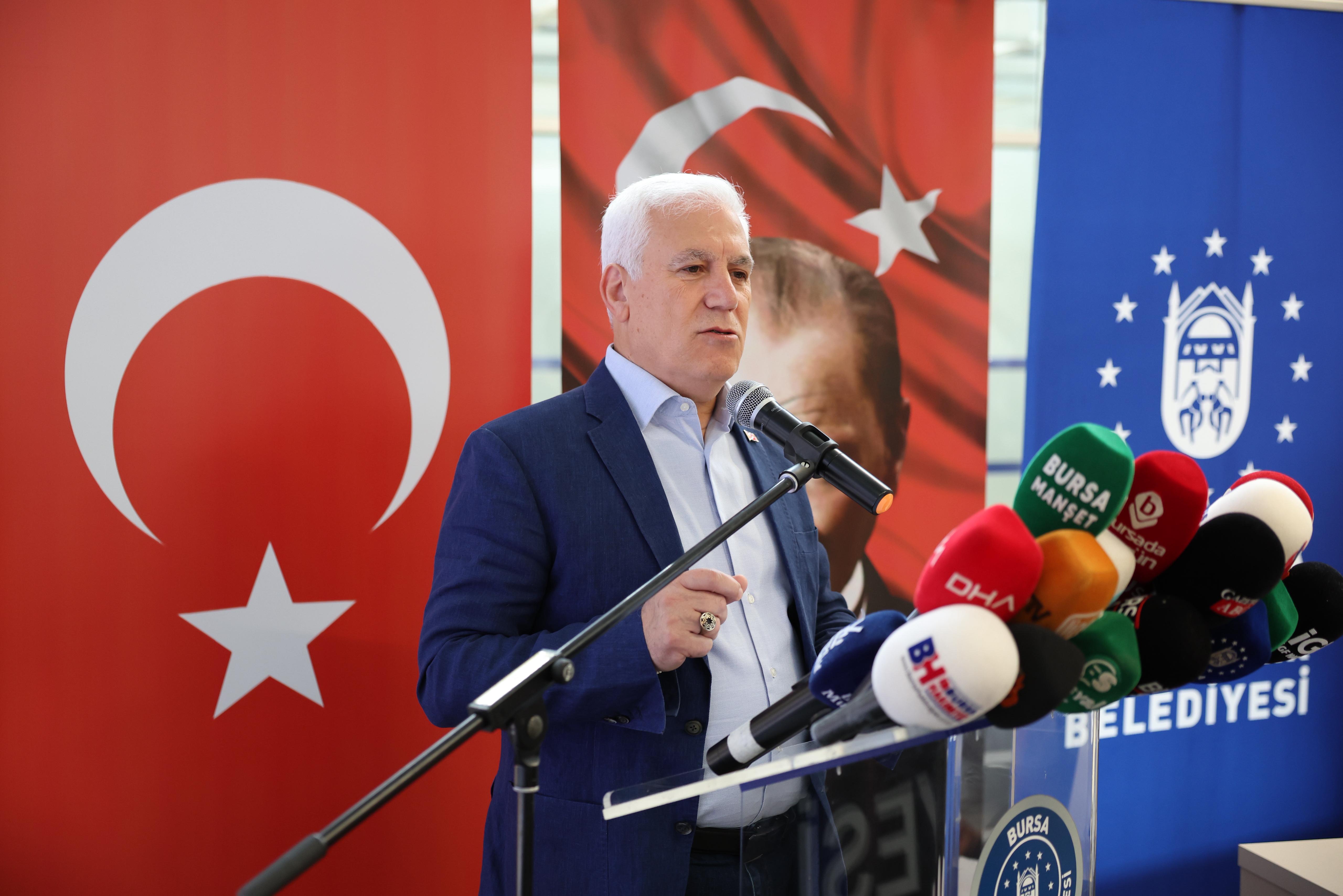 Bozbey'den Grev Açıklaması: “Hem Bursalıların Hem Çalışanlarımızın Hakkını Koruyoruz”